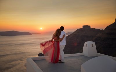 Planning a Romantic Getaway in Santorini? See the Best Spots